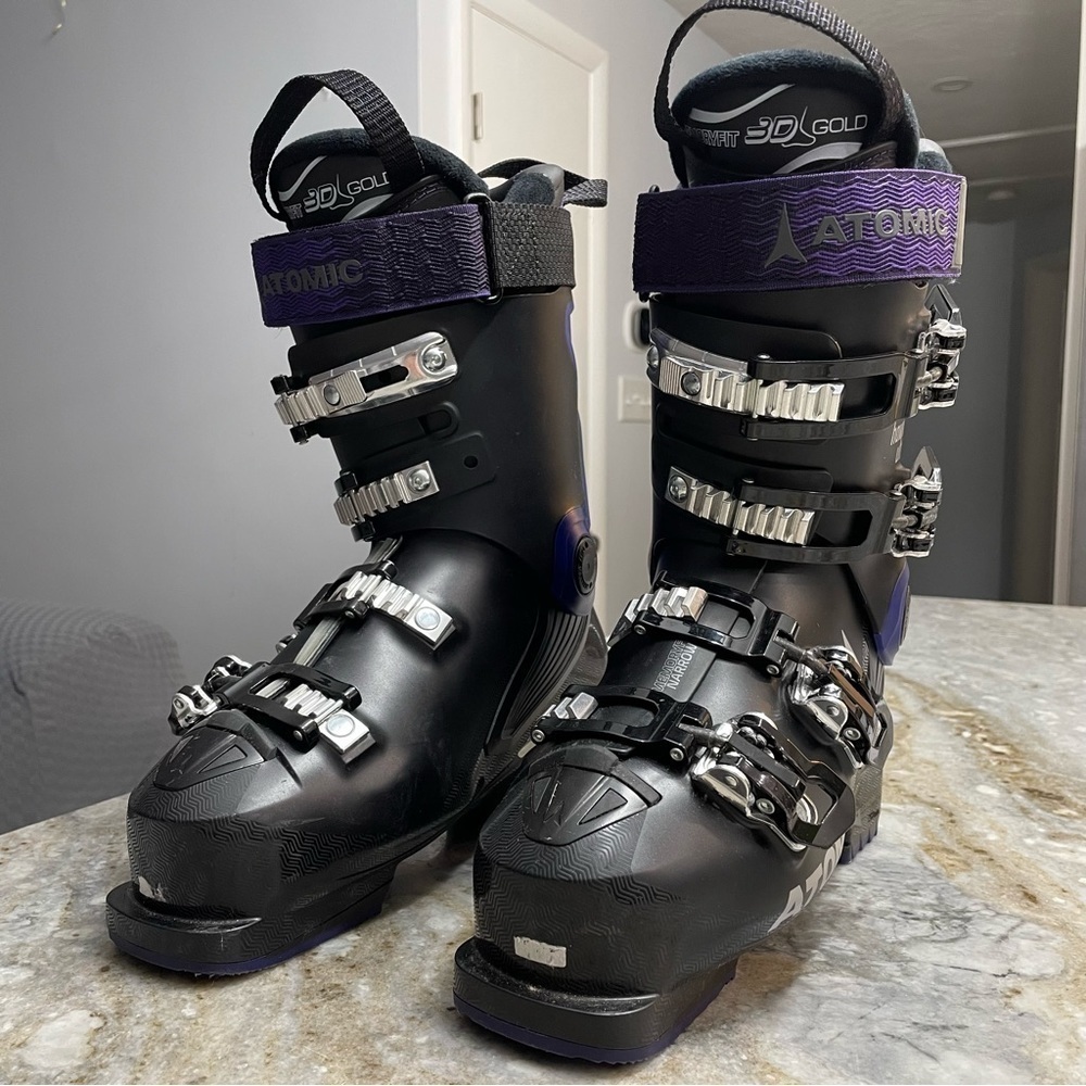 Atomic Hawx Ultra 95 Ski Boots 2018 Women’s 24-24.5
94 mm Narrow